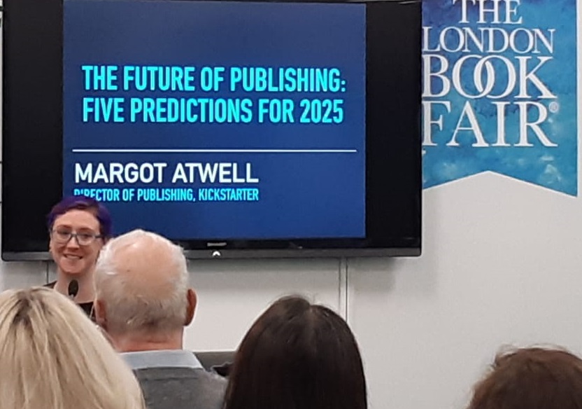 Margot Atwell durante o painel 'The future of publishing: five predictions for 2025' que encerrou a programação da Feira do Livro de Londres, na última quinta-feira (14)