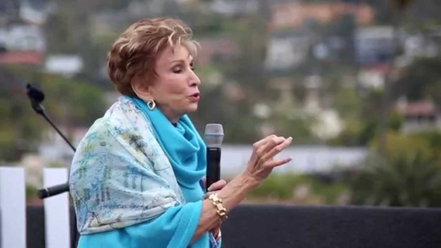 Hoje, aos 92 anos, Edith Eva Eger dedica a sua vida a tratar veteranos de guerra e vítimas de trauma físico e emocional | © Divulgação