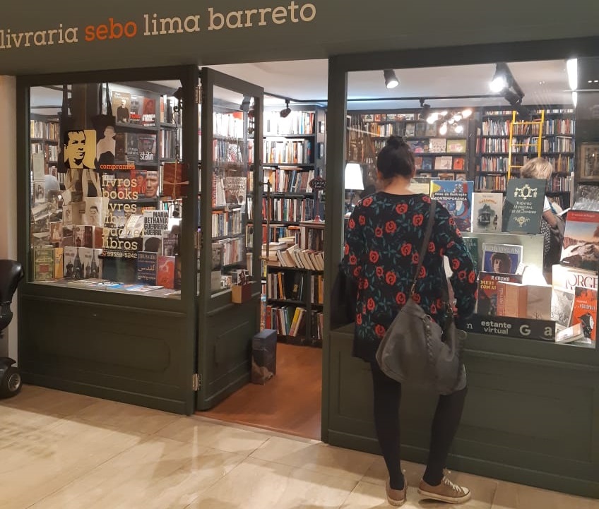 Fachada da livraria-sebo Lima Barreto, a nova casa de Benhamin Magalhães | Leonardo Neto