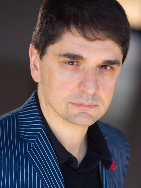 O jornalista estadunidense Edward Nawotka foi o editor da revista especial da Publishers Weekly | © Reprodução Facebook O jornalista estadunidense Edward Nawotka foi o editor da revista especial da Publishers Weekly | © Reprodução Facebook