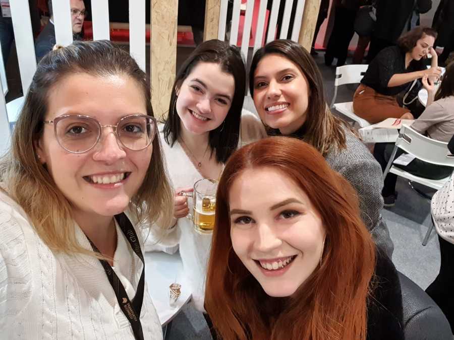 Eu, Larissa Caldin, Talita Facchini e Maju Alves