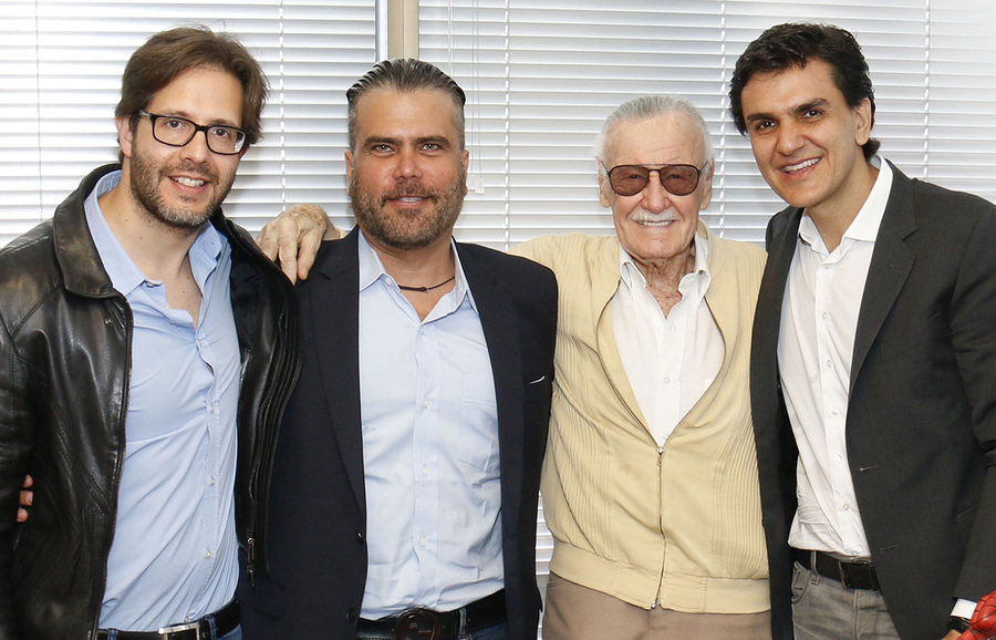 Terry Dougas, Frederico Lapenda, Stan Lee e Gabriel Chalita | © Divulgação Terry Dougas, Frederico Lapenda, Stan Lee e Gabriel Chalita | © Divulgação