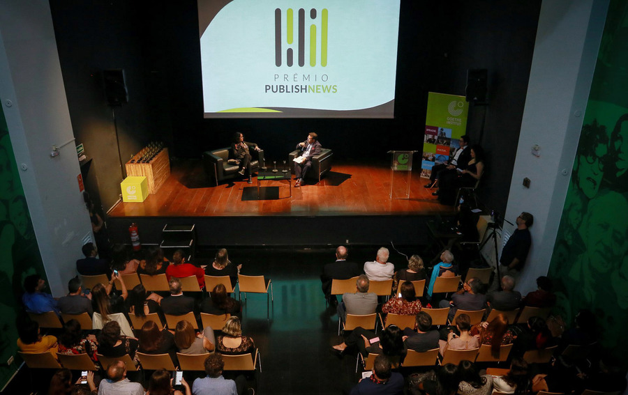 Daniela Kfuri, Luciana Borges, Beth Vilela, Rackel Accetti e Denis Barros foram os finalistas do Profissionais do Ano de 2018. Daniela levou o troféu.