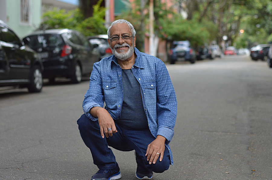 O poeta Tanussi Cardoso será o homenageado dos encontros Poesia no Centro | © Marcelo Ribeiro / Divulgação O poeta Tanussi Cardoso será o homenageado dos encontros Poesia no Centro | © Marcelo Ribeiro / Divulgação