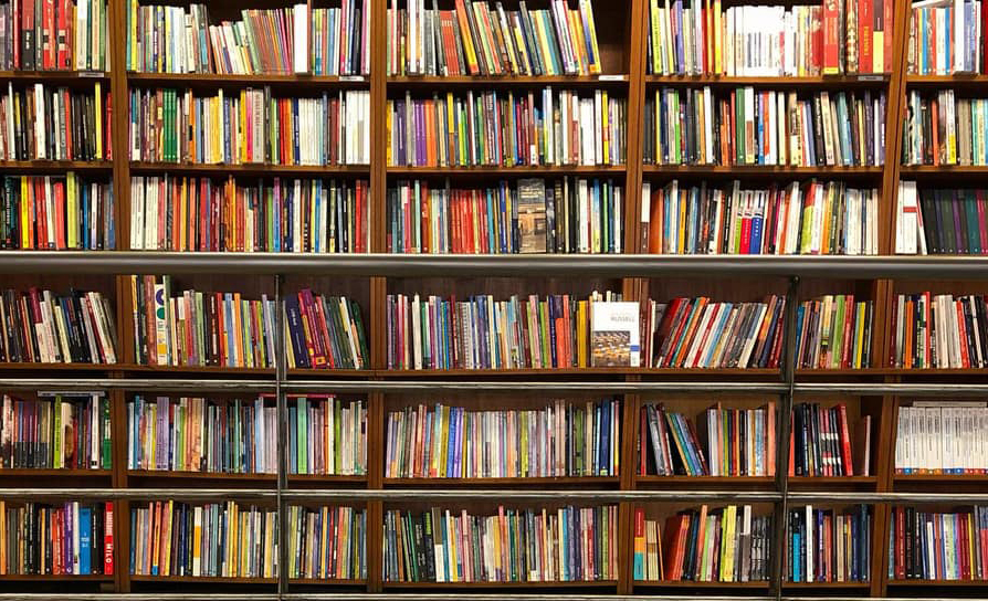Com livrarias fechadas, portanto vazias, números gerais da lista desabam | © Divulgação / Martins Fontes Com livrarias fechadas, portanto vazias, números gerais da lista desabam | © Divulgação / Martins Fontes
