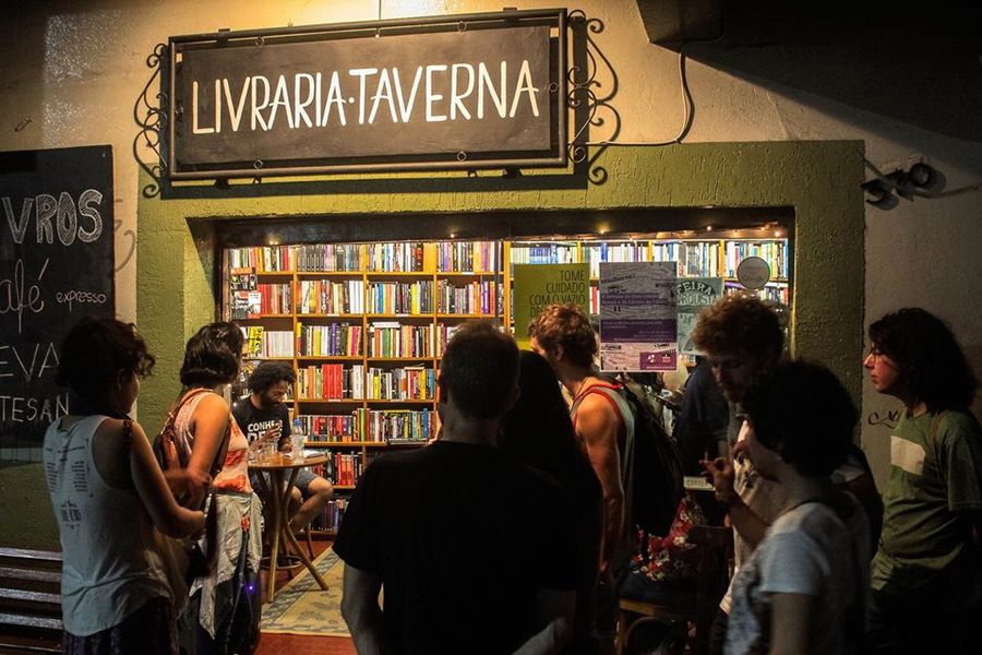 Livraria Taverna de Porto Alegre tem uma vizinha generosa e consciente da importância da livraria para a sua comunidade| Redes sociais da livraria