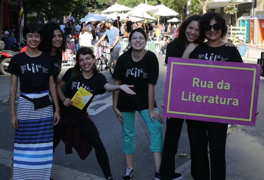 Cena do último Flir - Festival Livro na Rua de Belo Horizonte | © Facebook do evento Cena do último Flir - Festival Livro na Rua de Belo Horizonte | © Facebook do evento