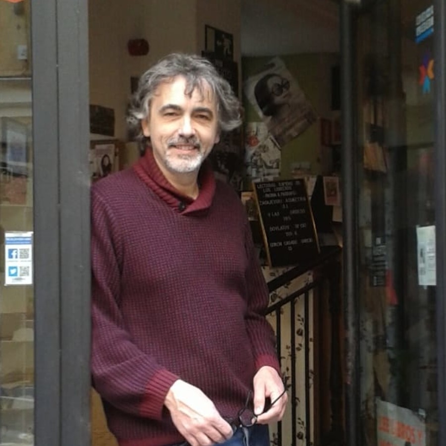 Jesús Trueba, da La Buena Vida, livraria de Madrid | Divulgação Jesús Trueba, da La Buena Vida, livraria de Madrid | Divulgação
