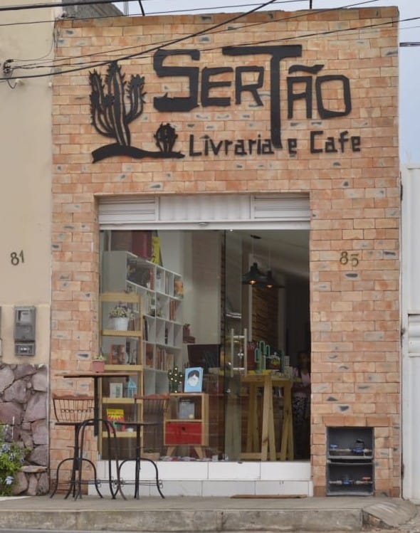 A SerTão Livraria e Café, em Jacobina (BA), também foi selecionada pelo Projeto Retomada | © Facebook da livraria