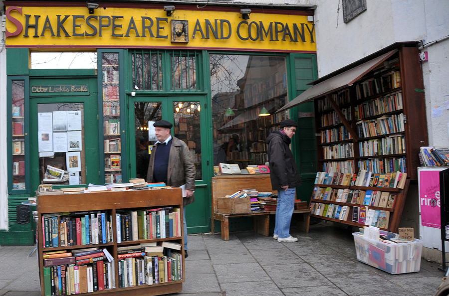Shakespeare and Co. | &copy; Serge Melki