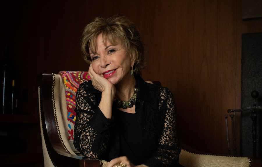 Isabel Allende | © Lori Barra Isabel Allende | © Lori Barra