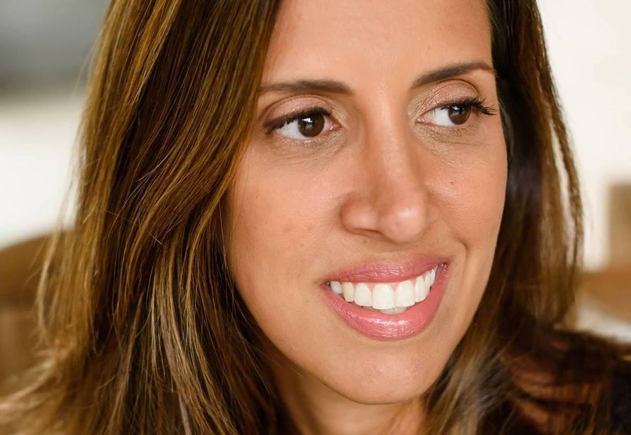 Paula Abreu é autora do livro mais vendido dessa semana | Redes sociais da autora