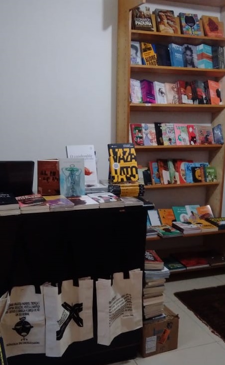 A Casa da Árvore está situada na Pedra do Sal, na Zona Portuária do Rio de Janeiro 