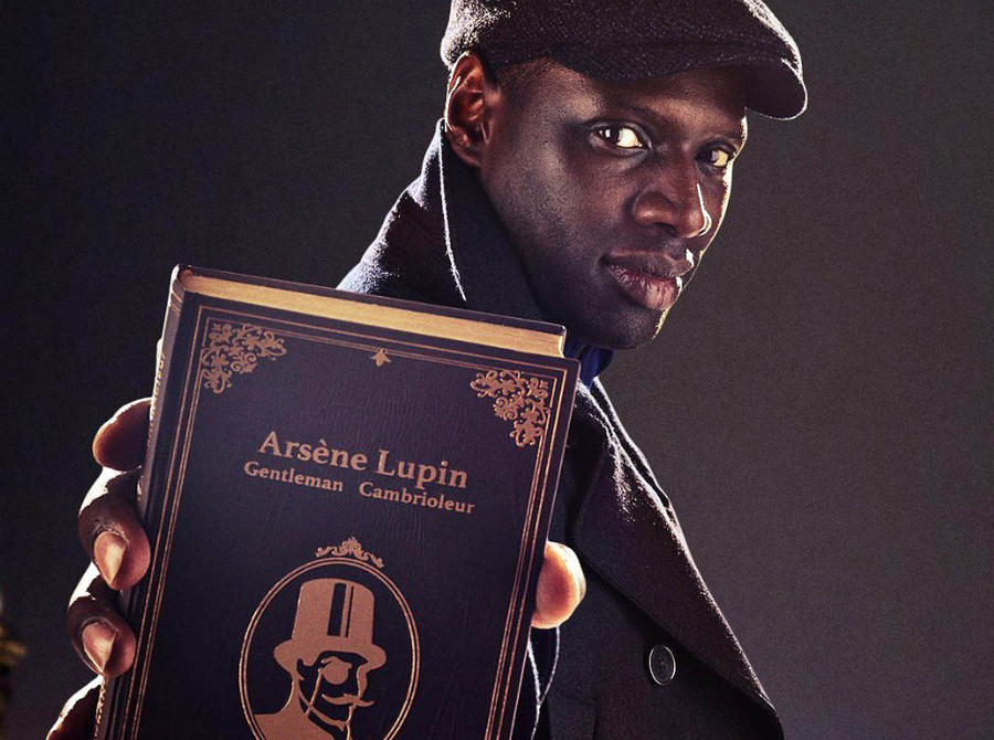 Na série da Netflix, o ator Omar Sy vive Assane Diop, que se inspira em Lupin para cometer crimes | © Divulgação