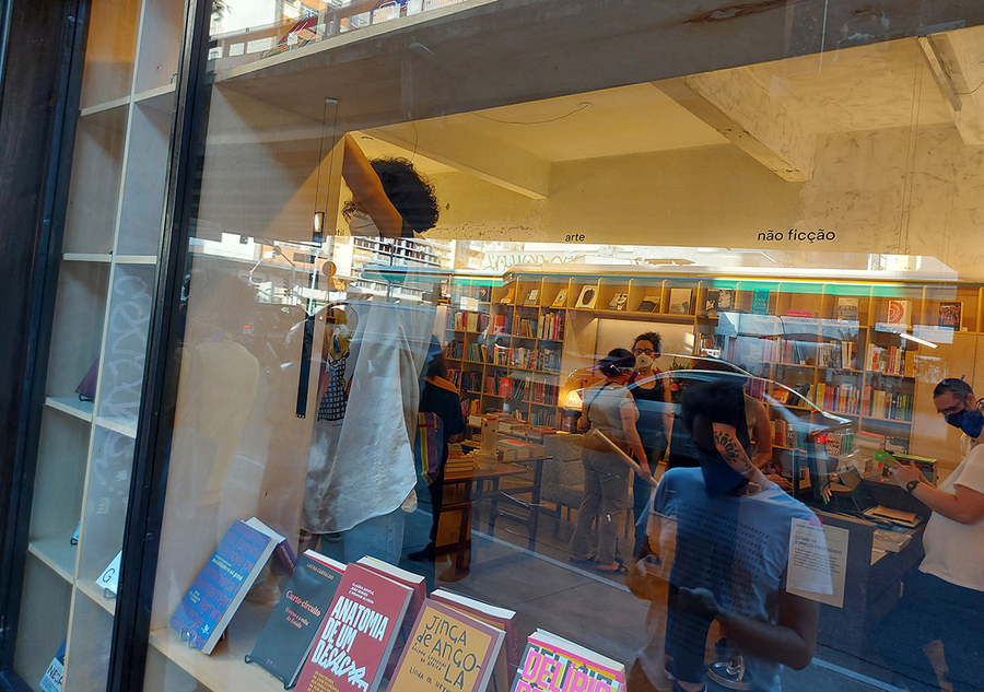 Livraria gato sem rabo, recém-inaugurada em SP | © Leonardo Neto Livraria gato sem rabo, recém-inaugurada em SP | © Leonardo Neto