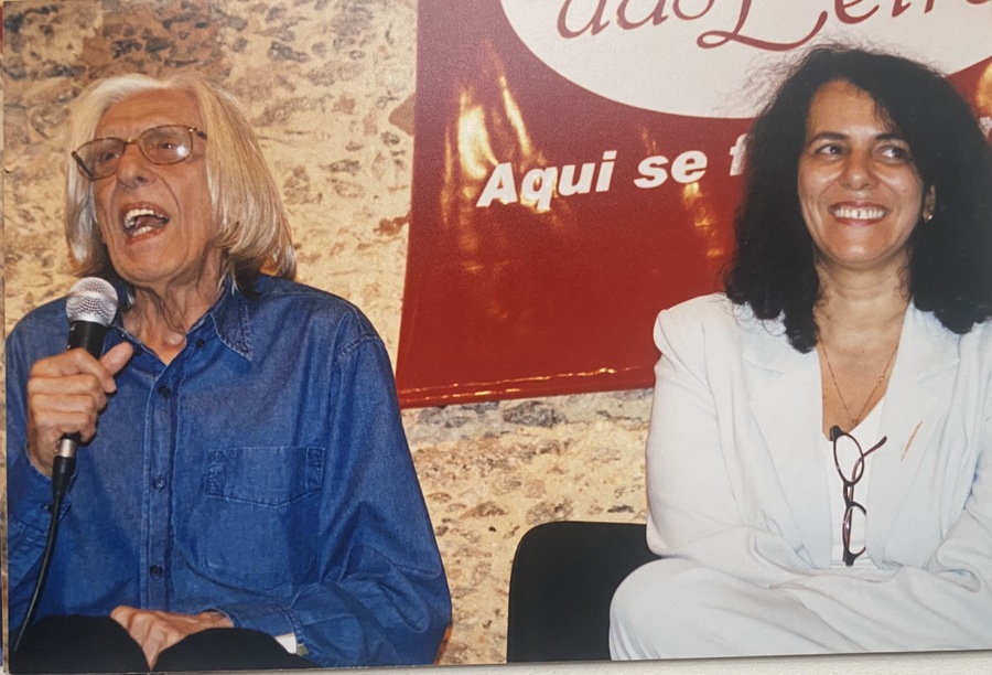 Ferreira Gullar e Suzana Vargas na festa de um ano da Estação das Letras | © Acervo pessoal