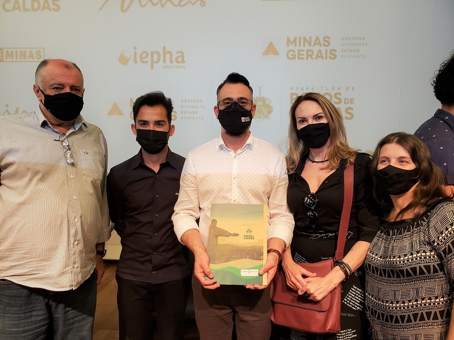 Registro da visita do secretário Leônidas Oliveira à cidade de Poços de Caldas | © Divulgação Registro da visita do secretário Leônidas Oliveira à cidade de Poços de Caldas | © Divulgação