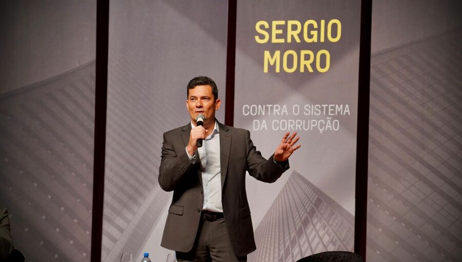 Sergio Moro no lançamento do seu livro em Curitiba | © Twitter do autor Sergio Moro no lançamento do seu livro em Curitiba | © Twitter do autor