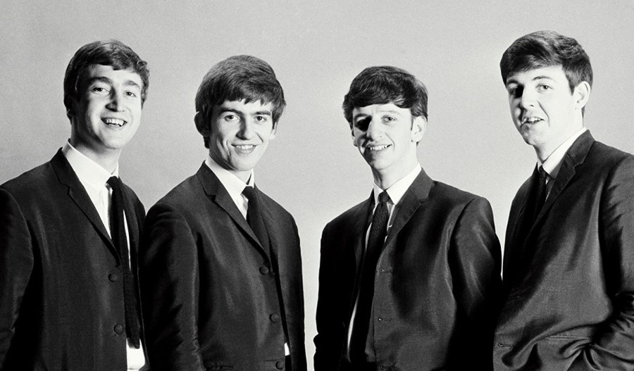 Beatles Tune In Box e pôsteres