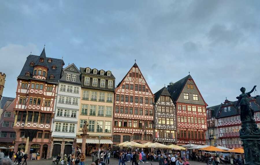 Römer, praça no centro histórico de Frankfurt