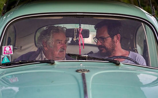 Uma das fotos do livro 'A vida cabe em um Fusca', de Nauro Junior | © Satolep Press