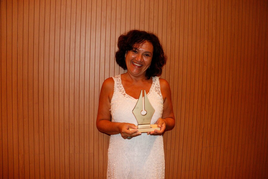 A escritora Adriana Vieira Lomar e o Prêmio Kindle de Literatura | © Erick Haddad / Amazon