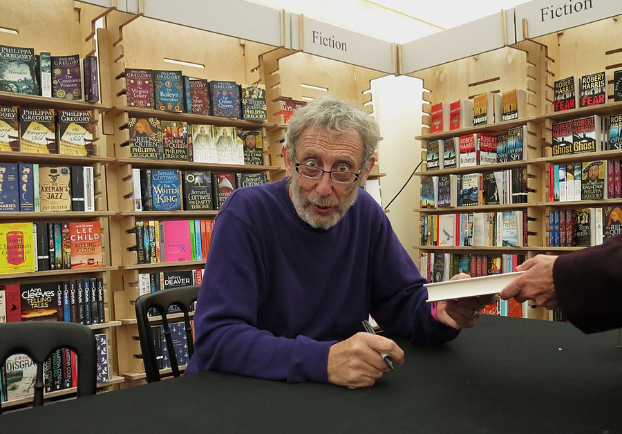 Autor de livros infantis Michael Rosen vence o PEN Pinter Prize 2023