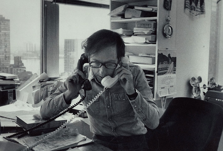 Robert Gottlieb no documentário 'Turn Every Page' | © Sony