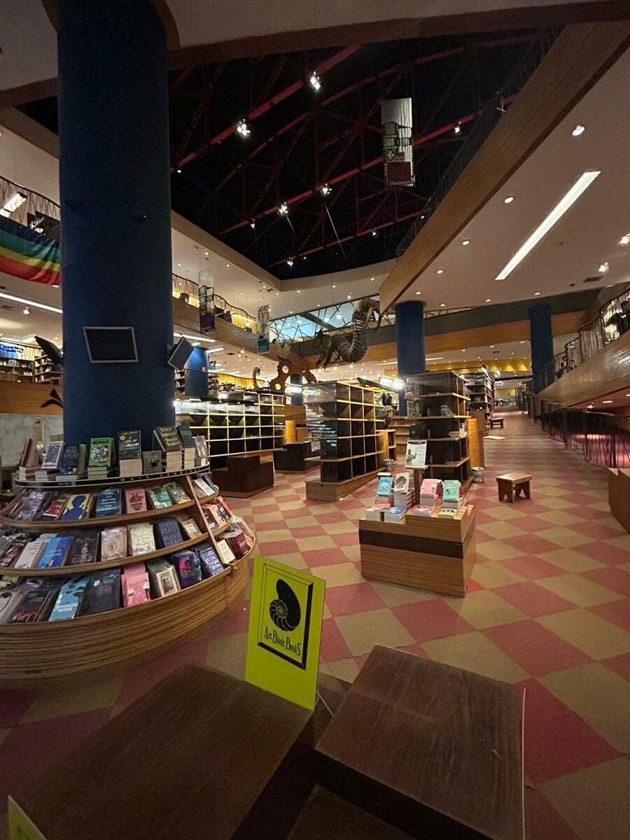 Livraria Cultura do Conjunto Nacional no dia 28/06; portas fechadas Livraria Cultura do Conjunto Nacional no dia 28/06; portas fechadas