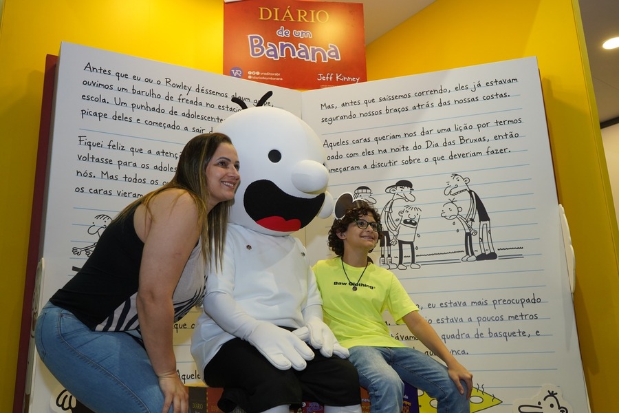 Personagem Greg Heffley, da série 'Diário de um Banana', vai tirar fotos com as crianças no estande | &copy; VR Editora