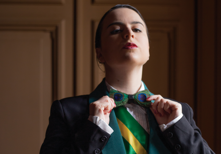Bruna Kalil Othero: 'O presidente pornô' é seu romance de estreia Bruna Kalil Othero: 'O presidente pornô' é seu romance de estreia
