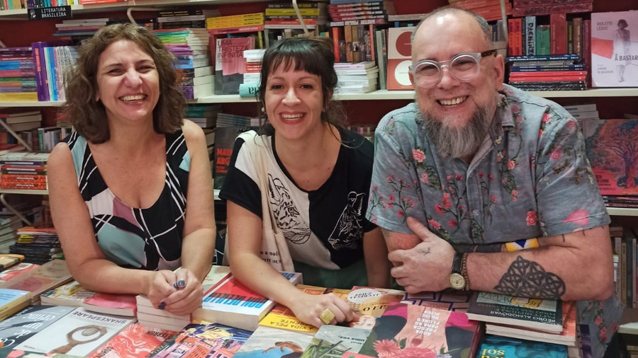 Claudia Massini, Maíra Nassif e Alencar Perdião na Livraria Quixote, em BH | © Relicário