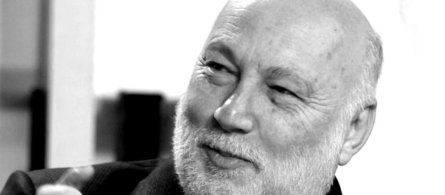 Domenico de Masi tinha suas obras publicadas no Brasil pela Sextante Domenico de Masi tinha suas obras publicadas no Brasil pela Sextante