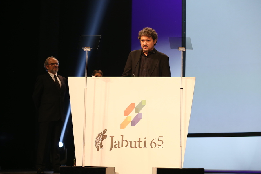 Fabrício Corsaletti, vencedor do prêmio de Livro do Ano no Jabuti 2023 | © CBL