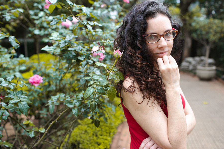 Escritora Vera Saad lança seu novo romance na Casa das Rosas | © Divulgação Escritora Vera Saad lança seu novo romance na Casa das Rosas | © Divulgação