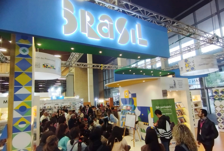 Estande do Brasil na FILBo 2023 | © CBL