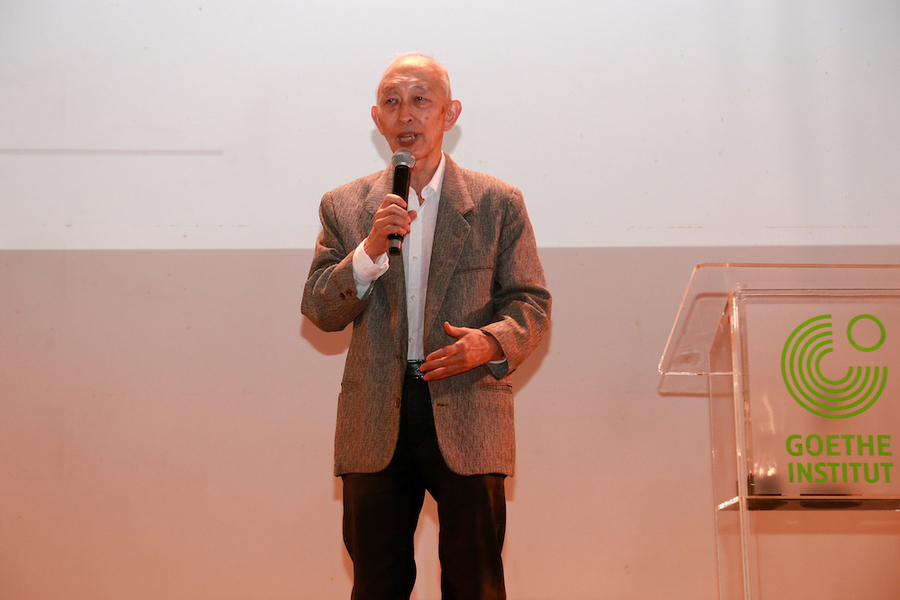 Jiro Takahashi foi aplaudido de pé durante a cerimônia do Prêmio PublishNews 2024 | © Jedson Santos