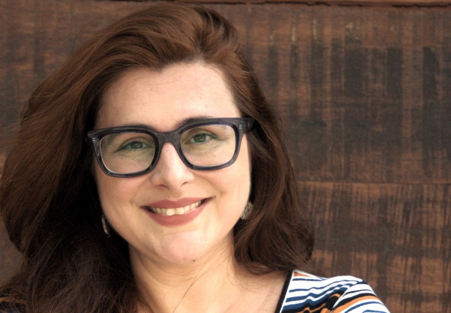 Carla Guerson lança livro pela Editora Reformatório no dia 25 de maio, às 18h, na Ria Livraria, em São Paulo | © Divulgação