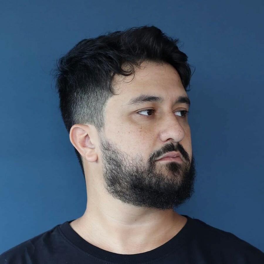 Vitor Soares é o autor do livro-jogo 'O Porão' | © Divulgação Record