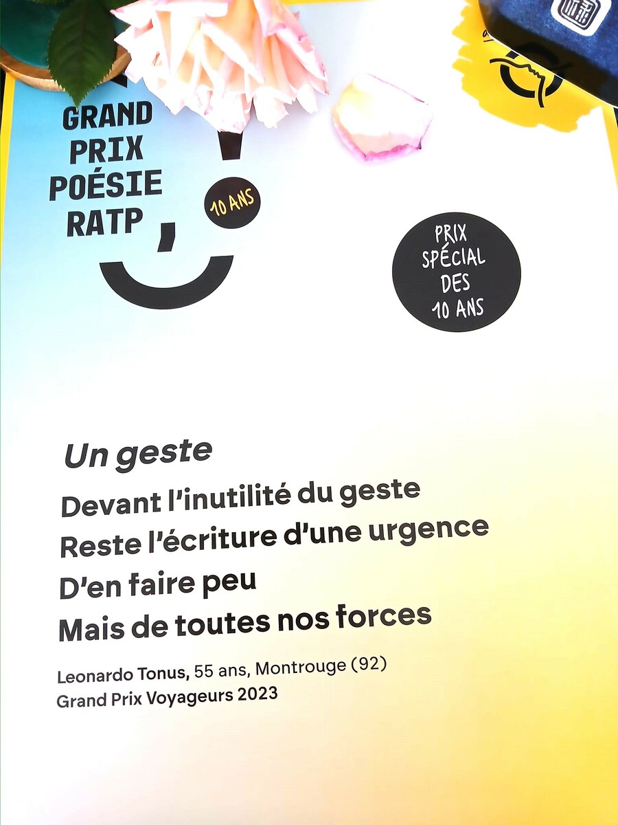 Poema de Leonardo Tonus será exibido, novamente, no metrô de Paris | © Arquivo pessoal Poema de Leonardo Tonus será exibido, novamente, no metrô de Paris | © Arquivo pessoal