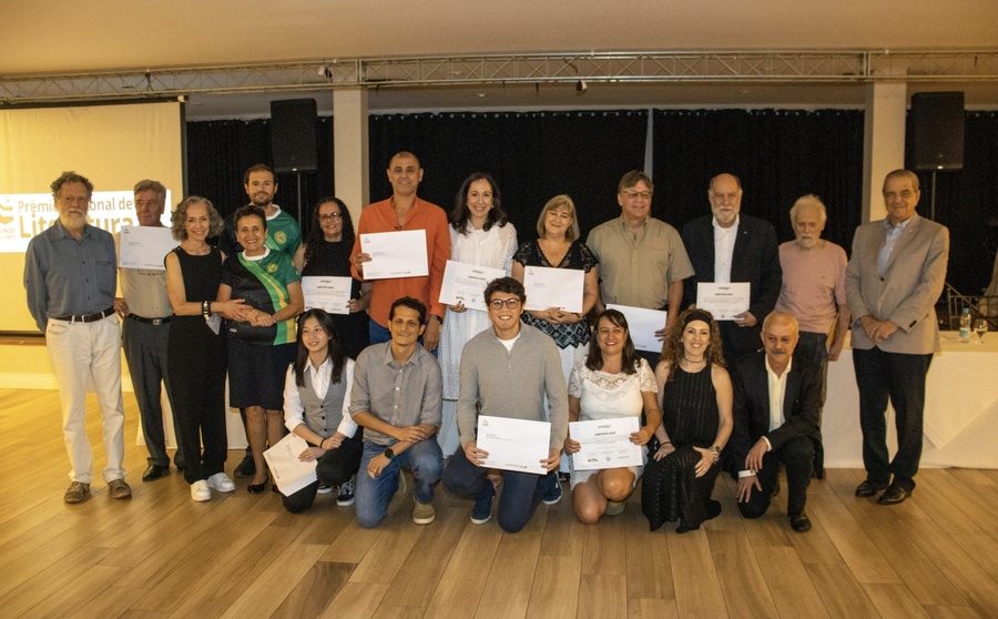 Vencedores da 13ª edição do Prêmio Nacional de Literatura dos Clubes | © Divulgação Sindi Clubes
