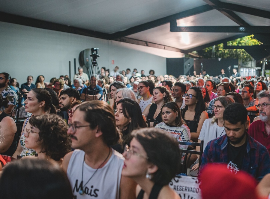 2.º Festival Literário Internacional de Paracatu - Fliparacatu - recebeu 25 mil pessoas entre os dias 28 de agosto e 1º de setembro | © alnereis 2.º Festival Literário Internacional de Paracatu - Fliparacatu - recebeu 25 mil pessoas entre os dias 28 de agosto e 1º de setembro | © alnereis