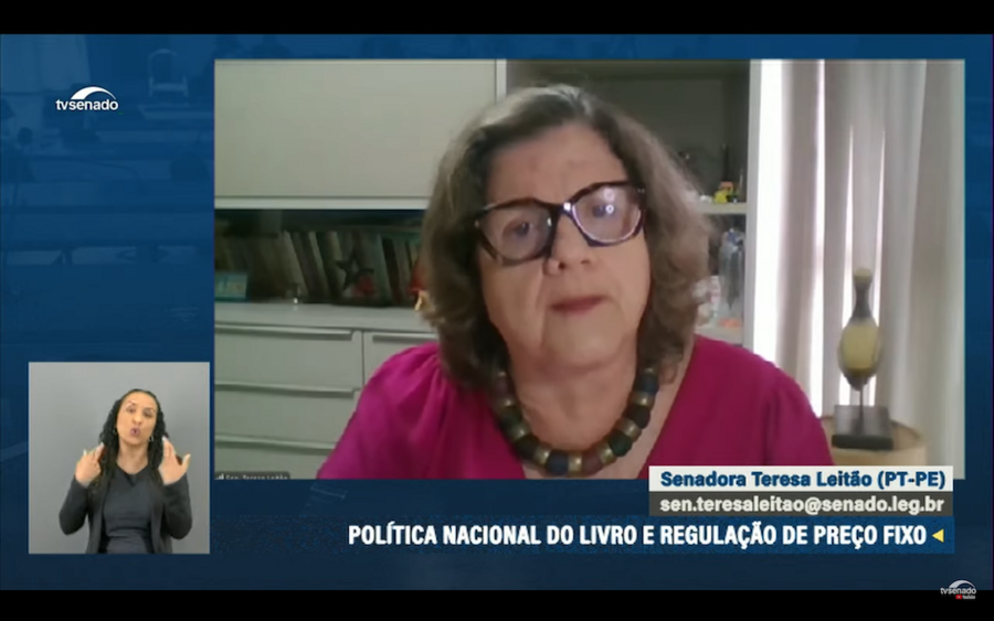 Senadora Teresa Leitão durante a sessão que aprovou a Lei Cortez na Comissão de Educação do Senado | © TV Senado Senadora Teresa Leitão durante a sessão que aprovou a Lei Cortez na Comissão de Educação do Senado | © TV Senado