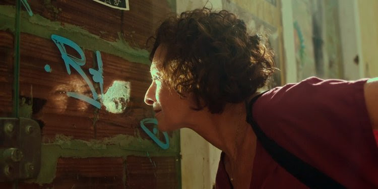 Marcélia Cartaxo é Glória Hartman, protagonista de