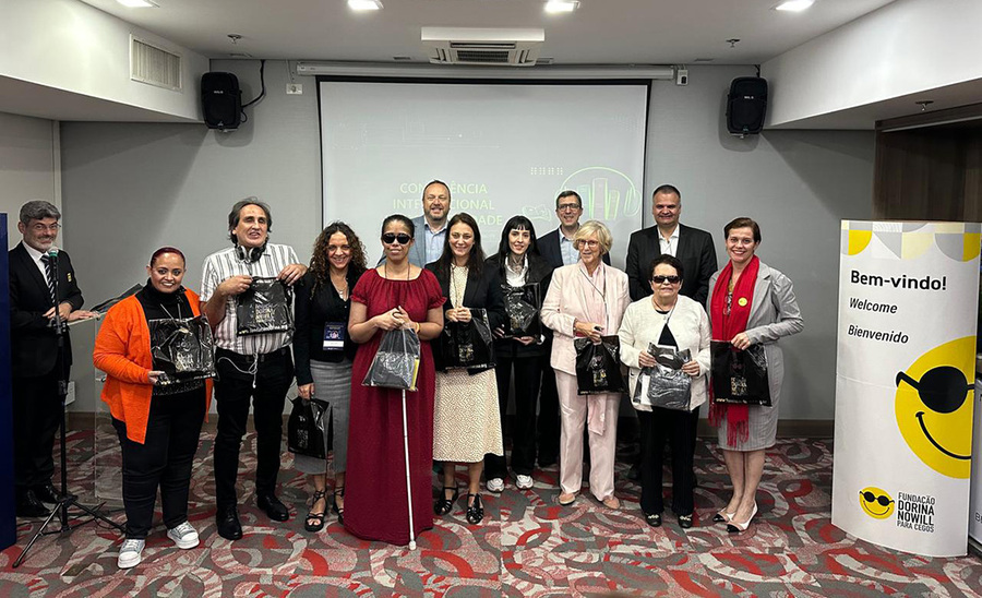Palestrantes da Conferência Internacional de Acessibilidade. Créditos: Bruno Rocha/Fundação Dorina Nowill para Cegos