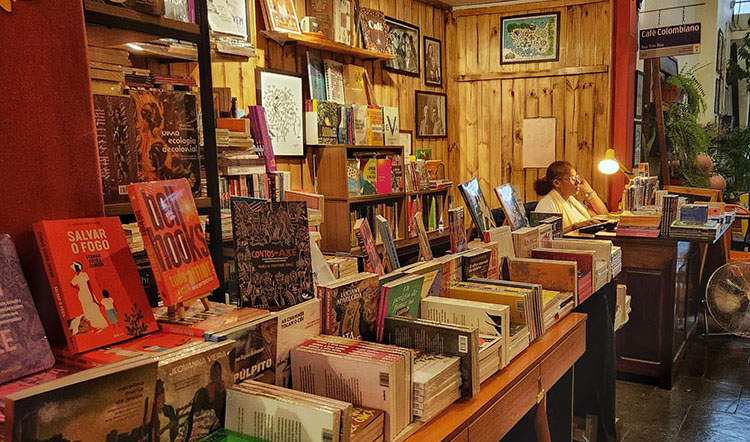 Livraria Na Nuvem | © MarinaAzevedo.fotos