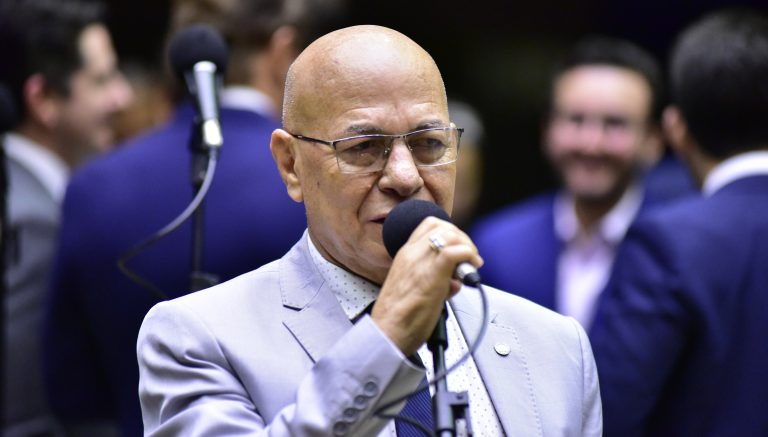 Deputado Professor Alcides, relator da proposta | © Zeca Ribeiro/Câmara dos Deputados