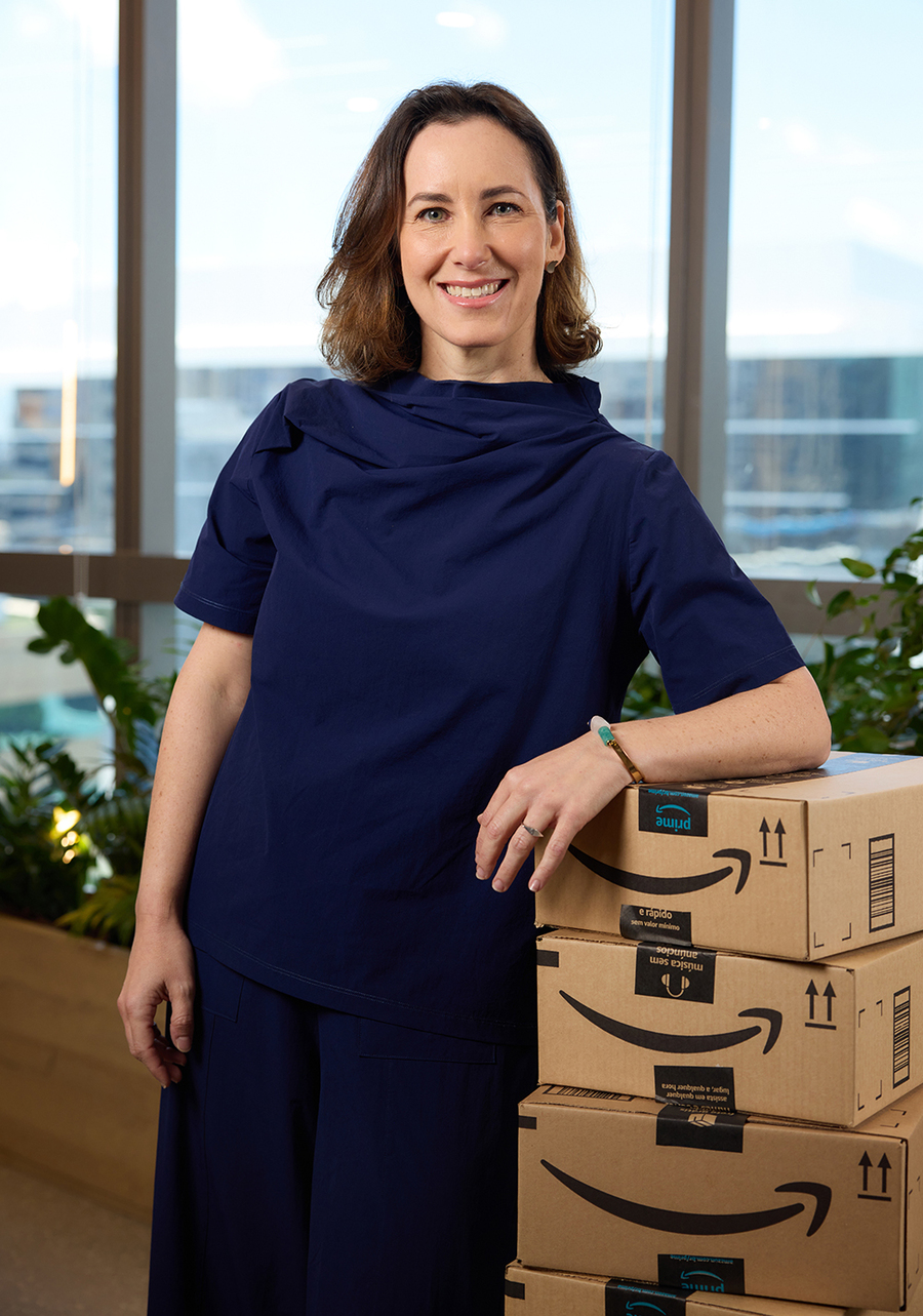 Juliana Sztrajtman | © Amazon 