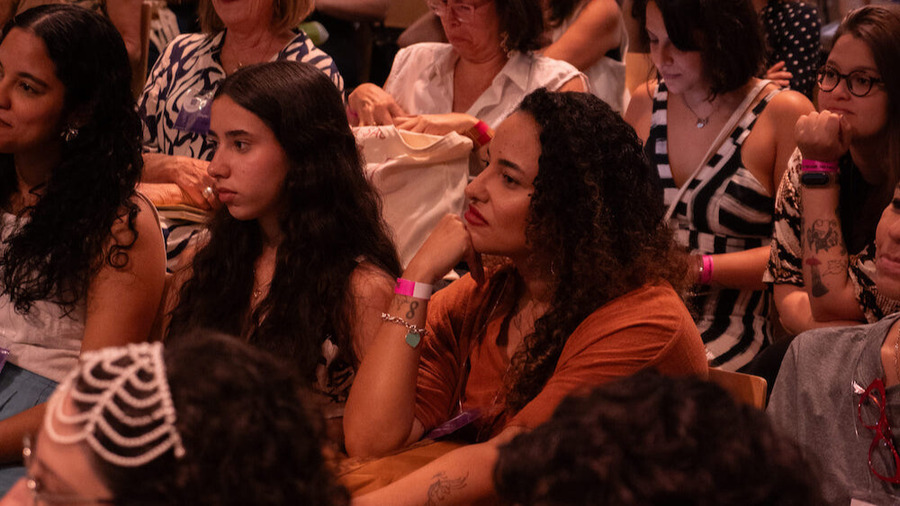 Festival Escreva Garota vai reunir profissionais do mercado editorial em São Paulo | © com.tato