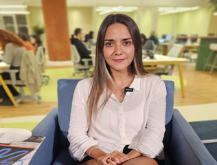 Anabella López é uma das ilustradoras selecionadas para a Bienal de Bratislava 2025 | © Grupo Elo Editorial Anabella López é uma das ilustradoras selecionadas para a Bienal de Bratislava 2025 | © Grupo Elo Editorial